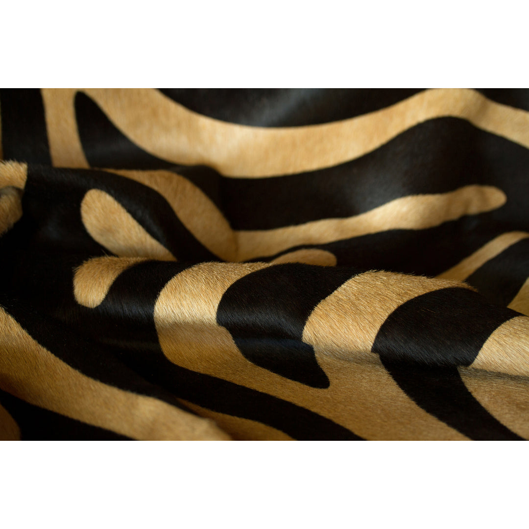 Togo Cowhide Rug 6x7 Zebra Black Off-White Natural 1-Piece Image 5