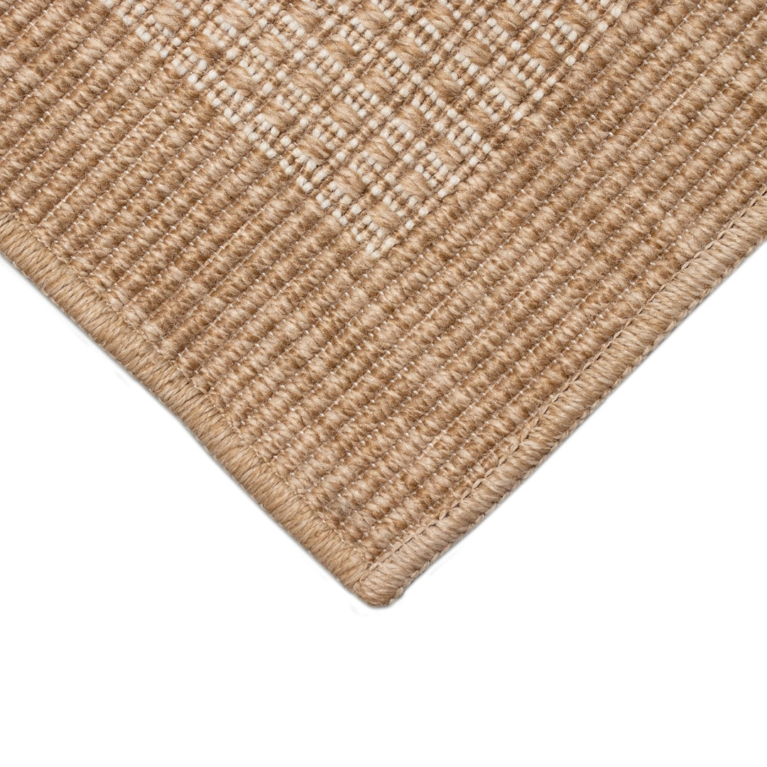 Liora Manne Sahara Texture Border Area Rug Ivory Indoor Outdoor 5x8 ft Polypropylene Image 11