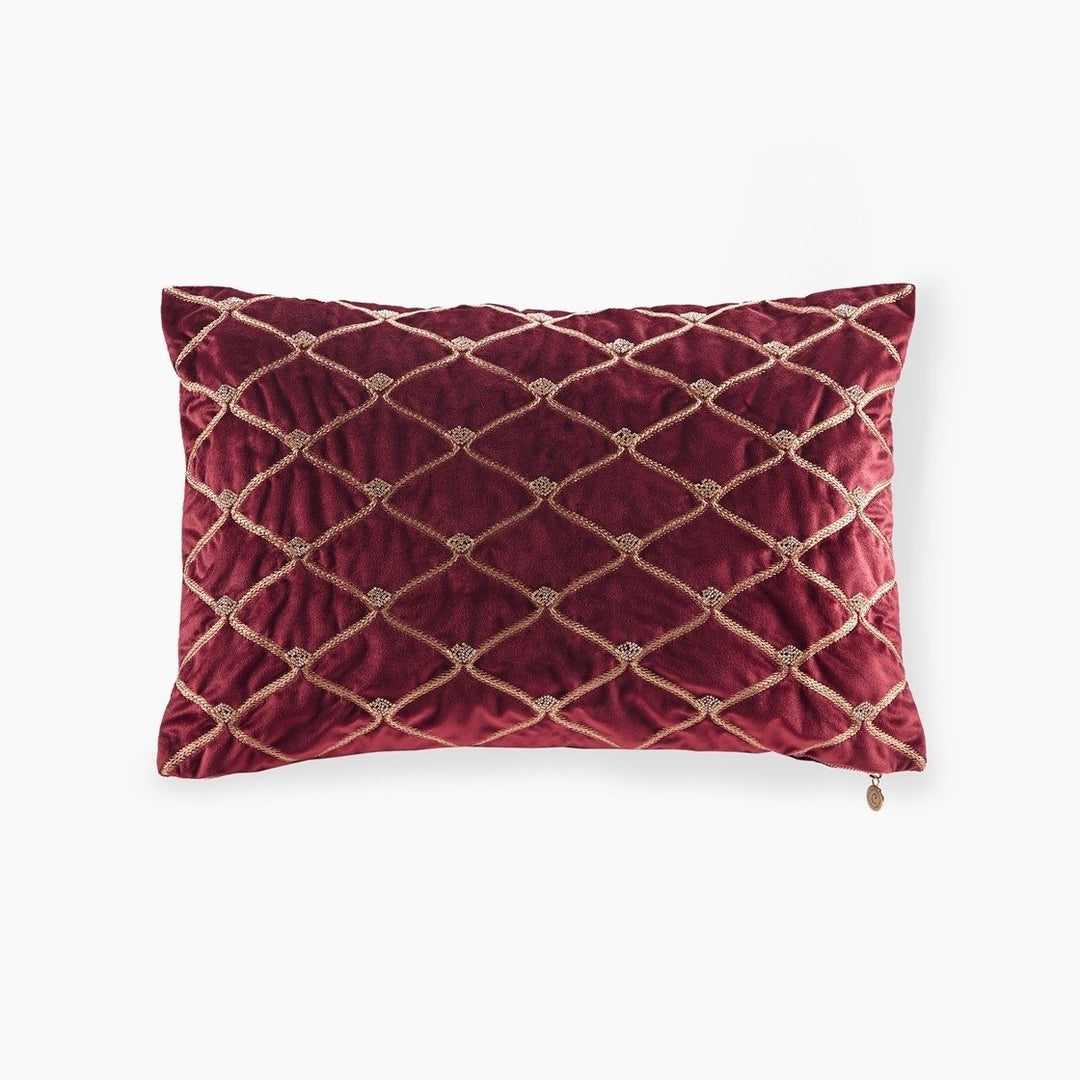 Gracie Mills Brad Foxtail Stitched Velvet Oblong Decor Pillow - GRACE-15152 Image 1