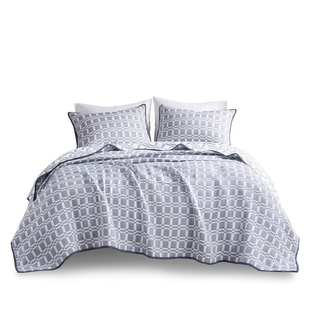 Gracie Mills Jefferey Reversible Matelasse 3-Piece Coverlet Set - GRACE-15589 Image 1