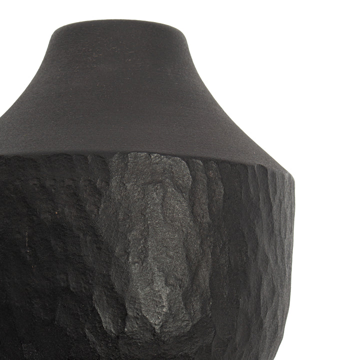 Shadow Vase - Small Matte Black Image 4