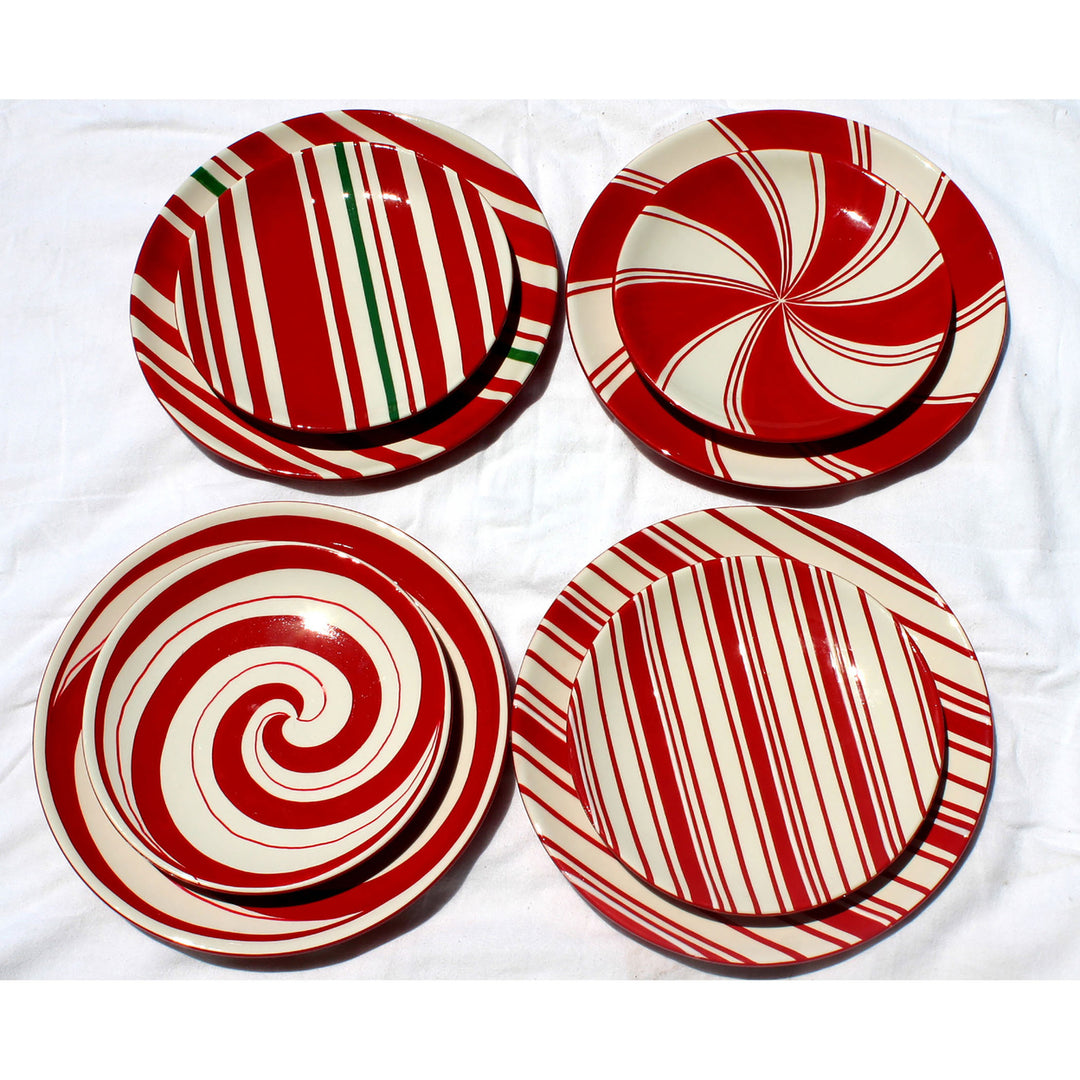 Candy Cane Style Plates (Set of 4) Image 1