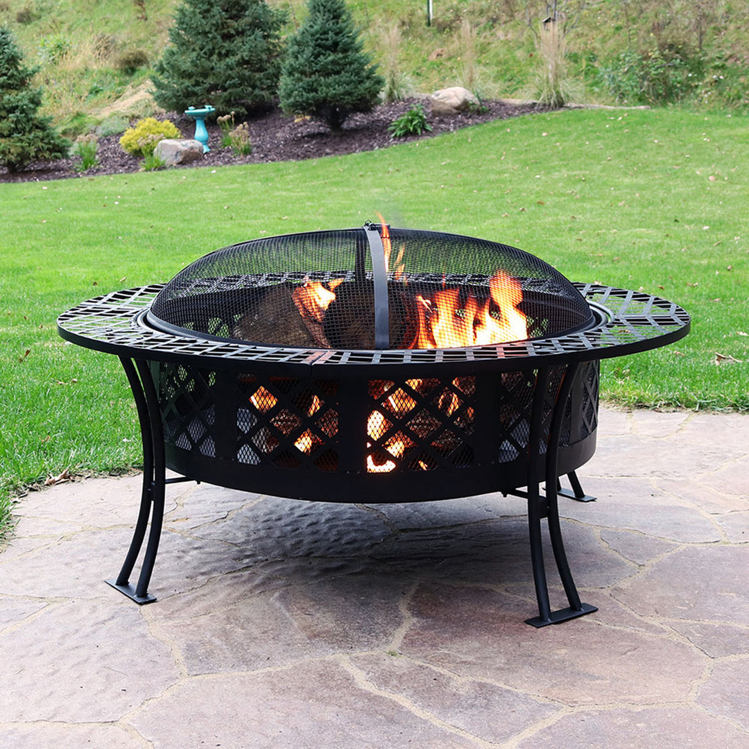 Sunnydaze 40 in Diamond Weave Steel Fire Pit with Spark Screen and Poker Image 4