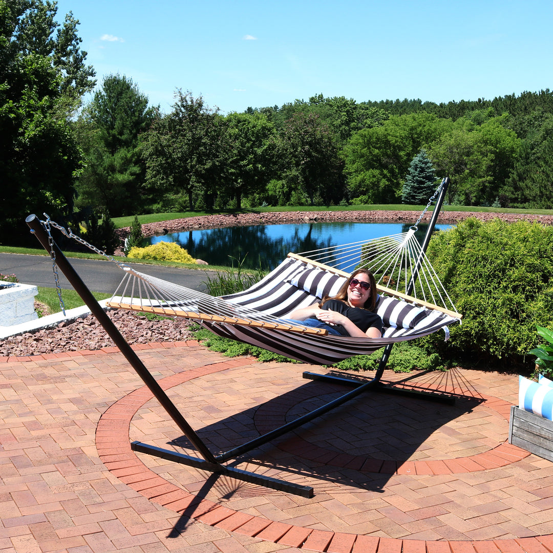 Sunnydaze 2-Person Quilted Fabric Hammock with 15 Stand - Black/White Image 8