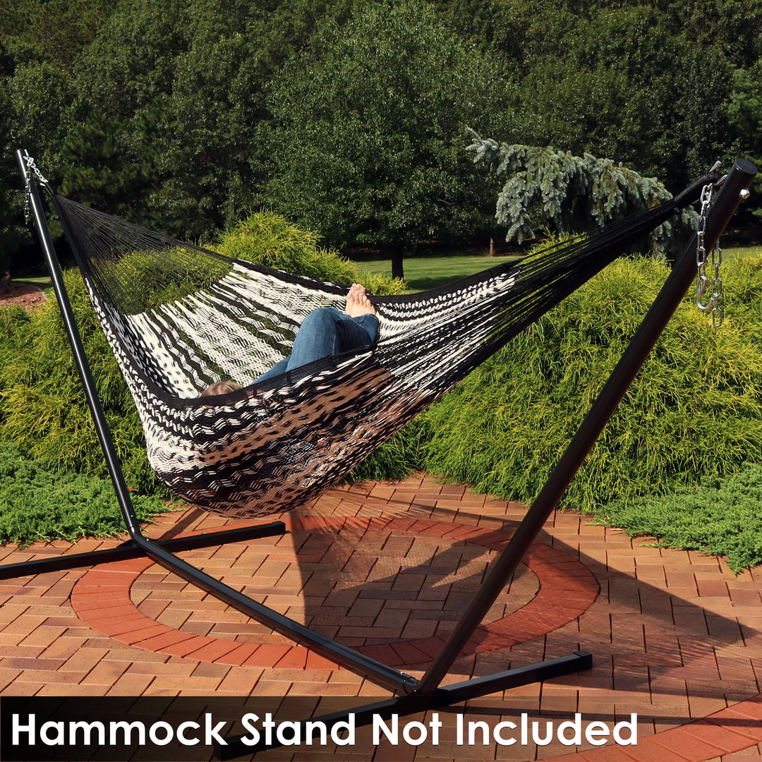 Sunnydaze 2-Person Cotton and Nylon Woven Fabric Hammock - Black and White Image 6