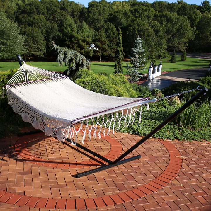 Sunnydaze 2-Person Cotton/Nylon Hammock with Steel Stand and Fringe - White Image 3