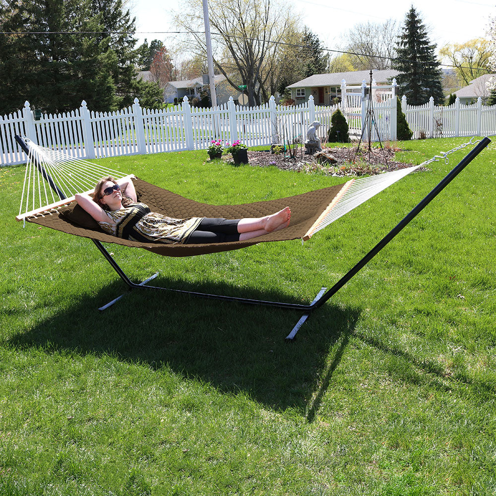 Sunnydaze 2-Person Quilted Fabric Hammock with Steel Stand - Brown Image 7