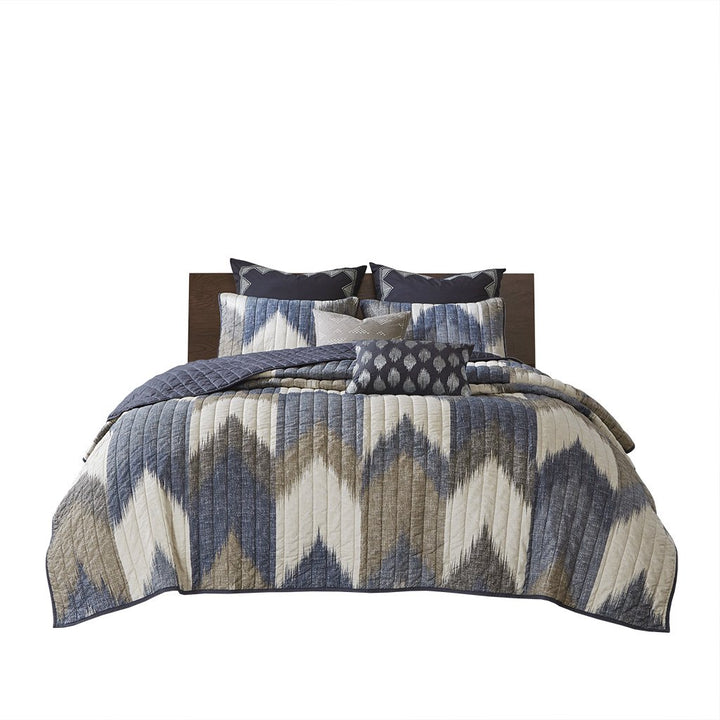 Gracie Mills Heise 3-Piece Ikat Chevron Cotton Quilt Set - GRACE-11552 Image 1