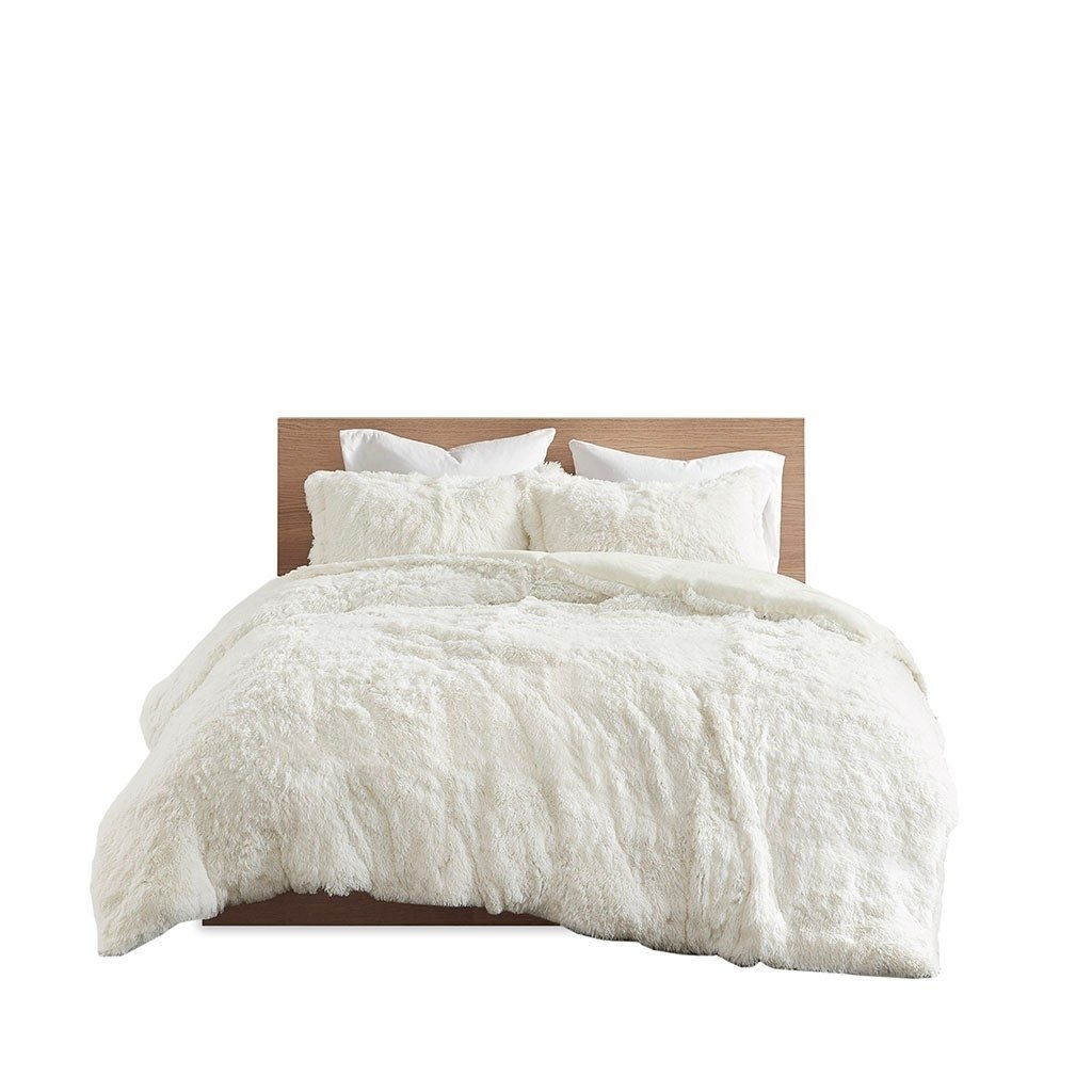 Gracie Mills Susie Solid Shaggy Long faux Duvet Cover Set - GRACE-13593 Image 1