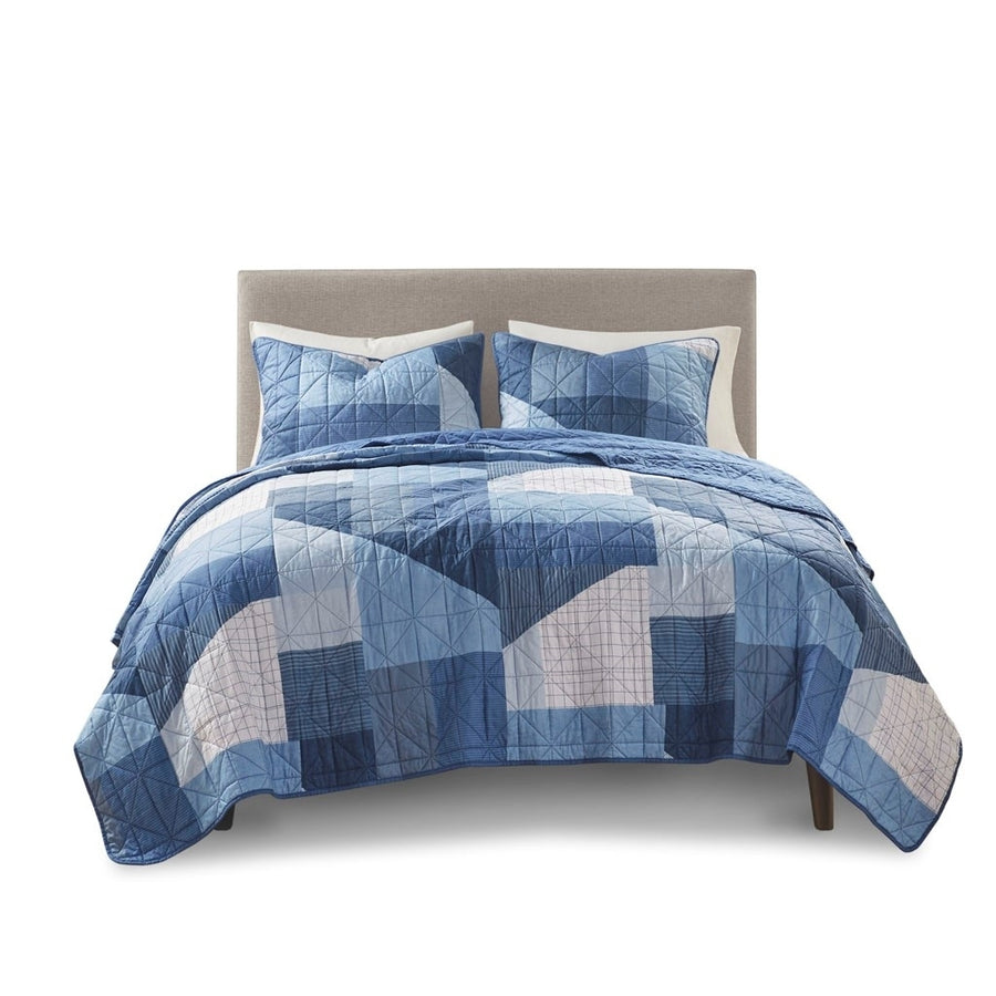 Gracie Mills Tamsyn Contemporary Patchwork Printed Reversible Quilt Set - GRACE-14711 Image 1