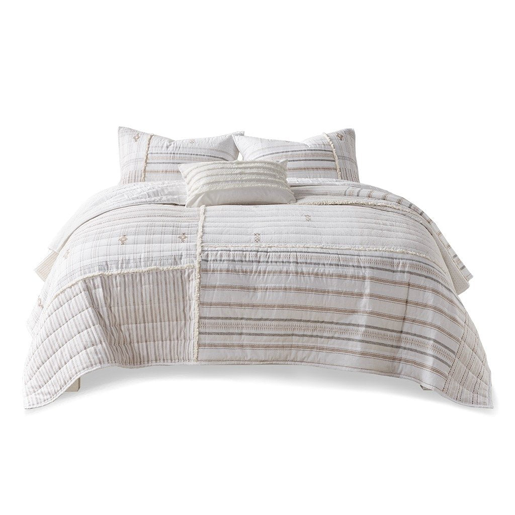 Gracie Mills Zander 3-Piece Stripe Printed Cotton Quilt Set with Trims - GRACE-14763 Image 1