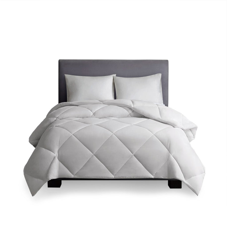 Gracie Mills Sims Oversized Microfiber Comforter with HeiQ Smart Temp Treatment - GRACE-14998 Image 1