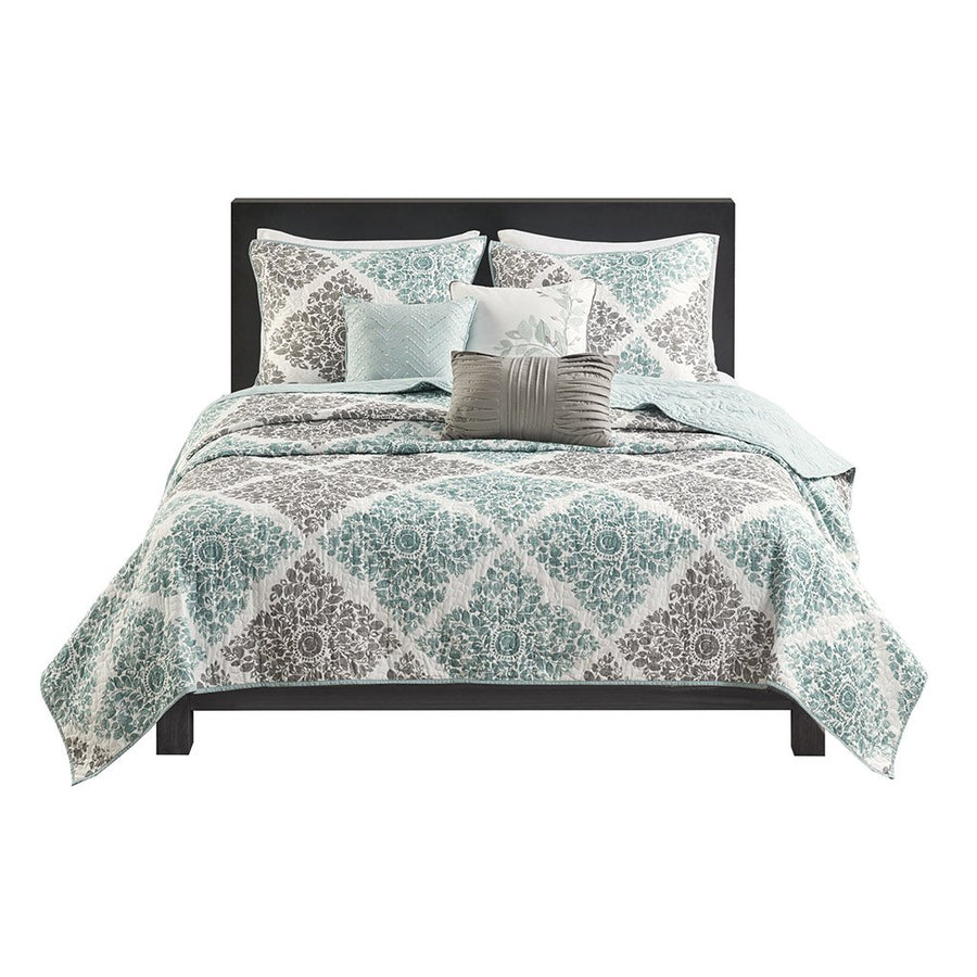 Gracie Mills Mitchell 6-Piece Reversible Quilt Set and Coordinating Throw Pillows - GRACE-3140 Image 1