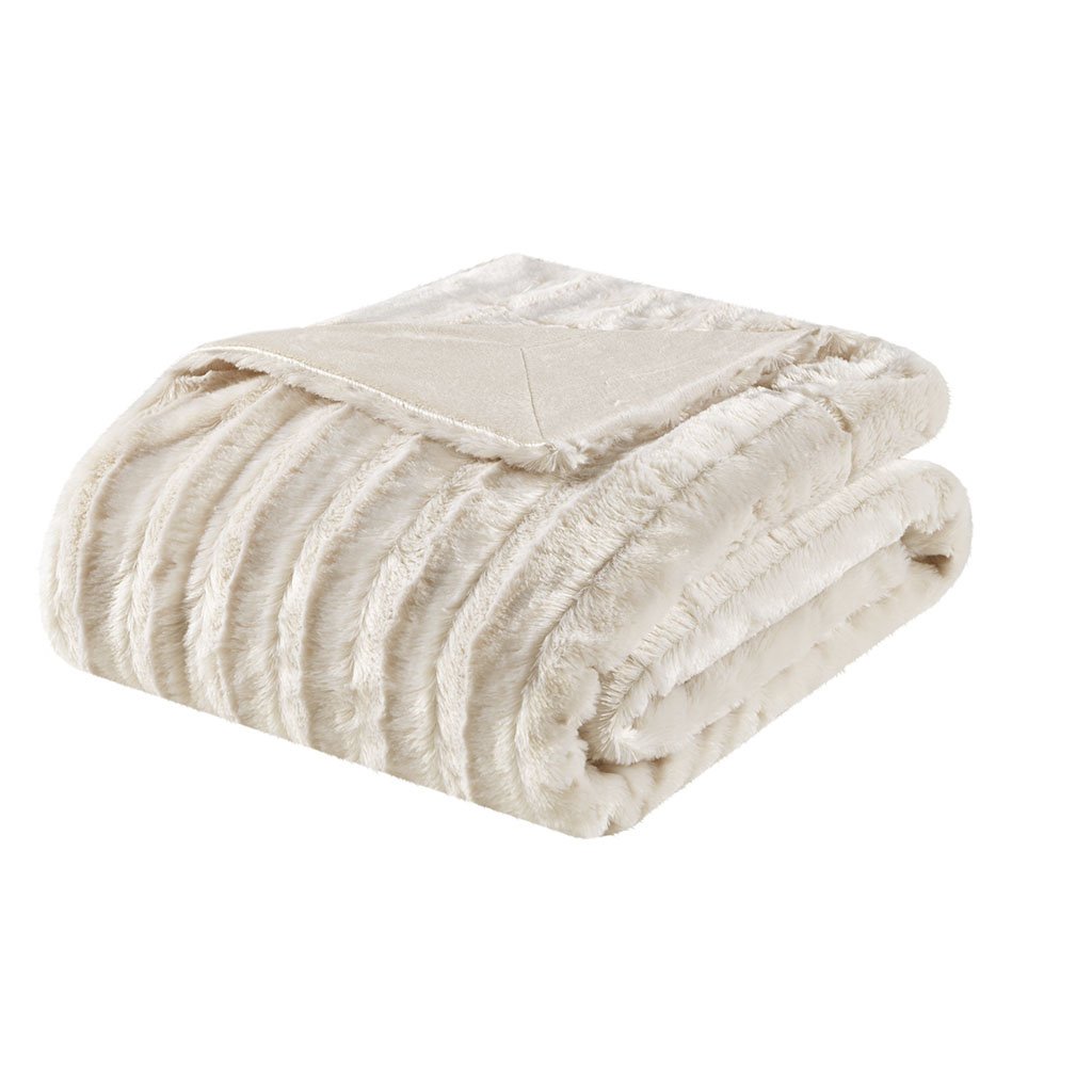 Gracie Mills Wilfred Long Faux faux Throw Blanket - GRACE-3669 Image 4