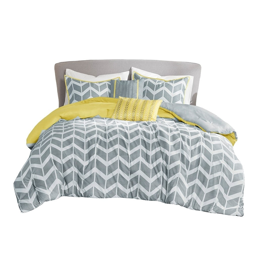 Gracie Mills Basil Chevron Bliss Comforter Set - GRACE-4916 Image 1