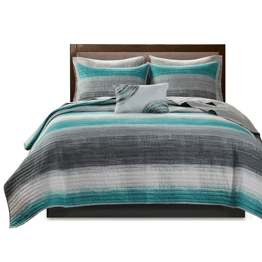Gracie Mills Ianne Modern 8-Piece Watercolor Stripe Quilt Set with Cotton Bed Sheets - GRACE-5692 Image 1
