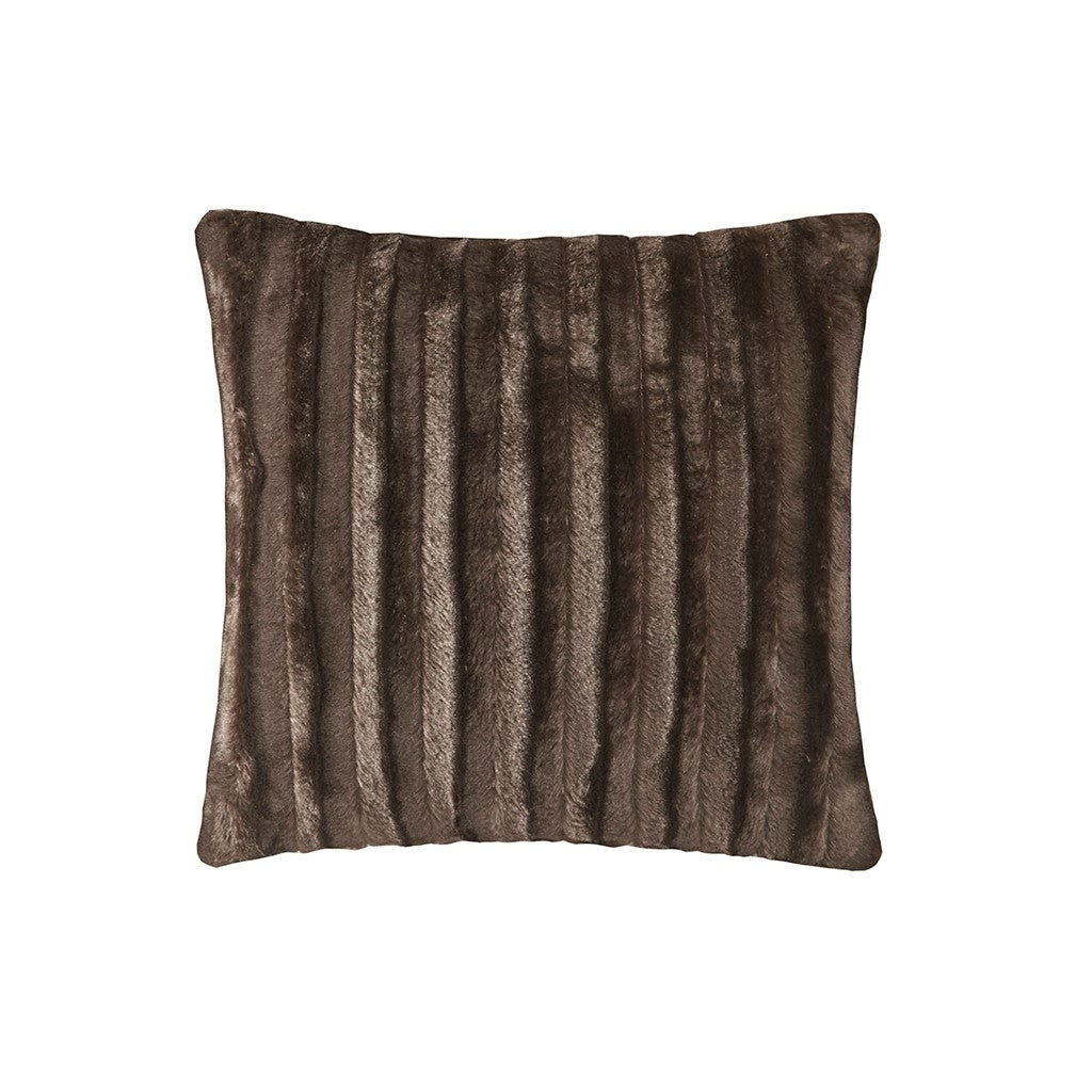 Gracie Mills Wilfred Faux faux Square Pillow - GRACE-6475 Image 5