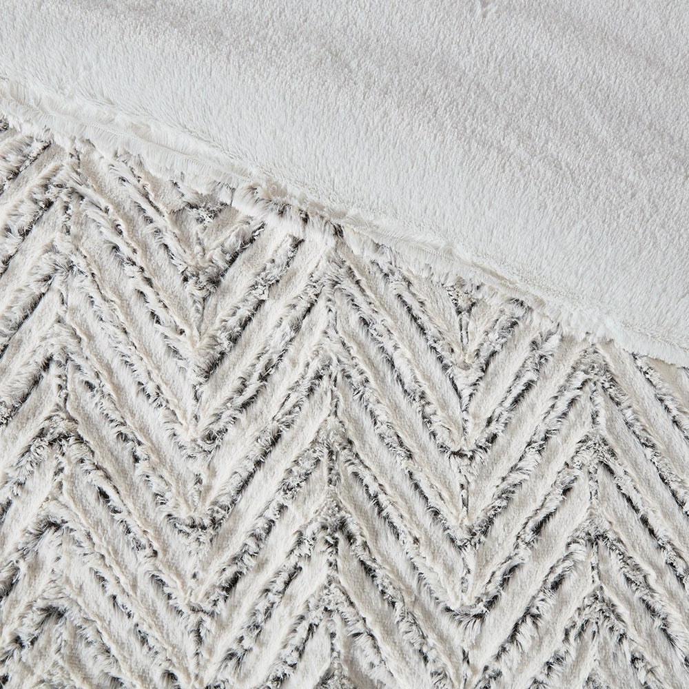 Gracie Mills Cornelia Chevron Plush Down Alternative Comforter Set - GRACE-9110 Image 2