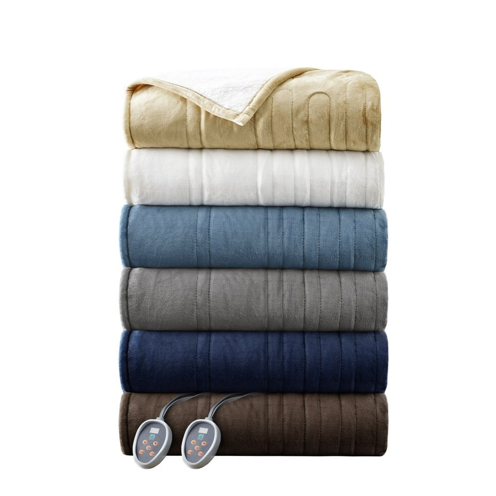 Gracie Mills Trevor Soft Plush Reverses to Berber Heated Blanket - GRACE-9143 Image 2