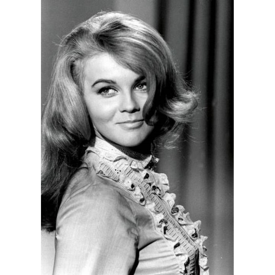 Ann Margret - Smile Photo Print (8 x 10) - Item DAP11437 Image 1