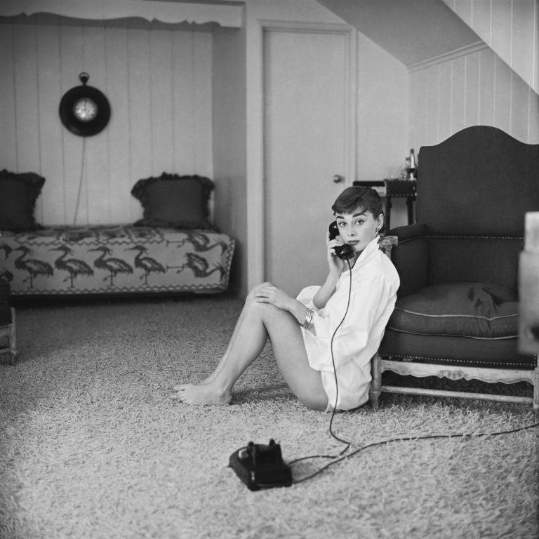 Audrey Hepburn - Telephone Photo Print (8 x 10) - Item DAP11685 Image 1