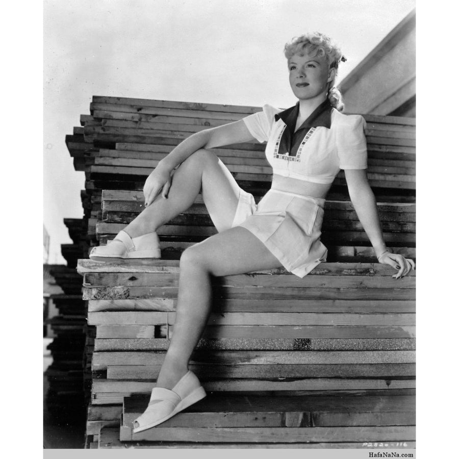 Betty Hutton - Wood Photo Print (8 x 10) - Item DAP12940 Image 1