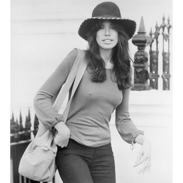 Carly Simon - long sleeves and hat Photo Print (8 x 10) - Item DAP14169 Image 1