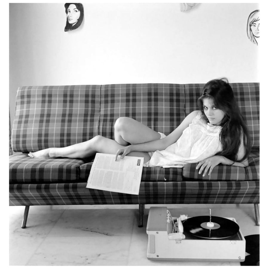 Claudia Cardinale - Record Player Photo Print (8 x 10) - Item DAP15268 Image 1