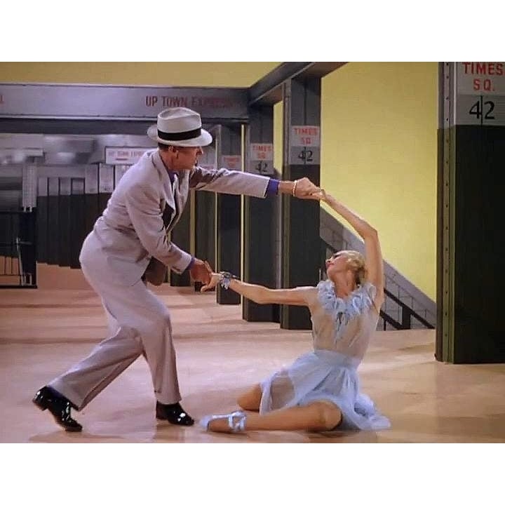 Cyd Charisse - blonde dancing with Fred Astaire Photo Print (10 x 8) - Item DAP15825 Image 1