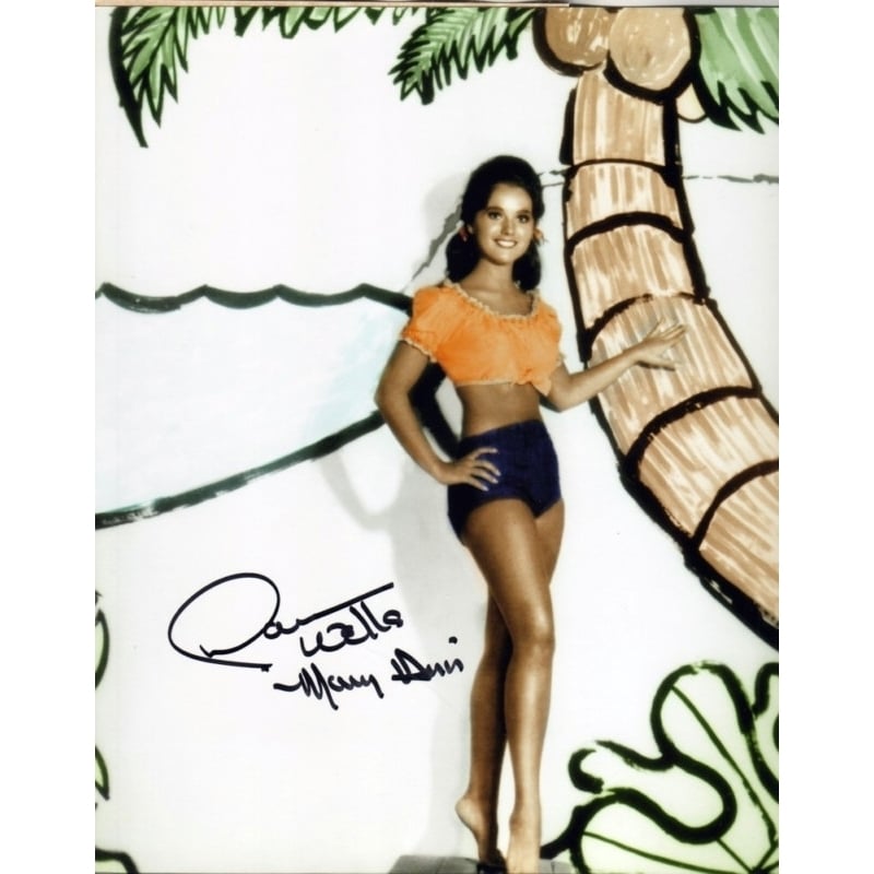 Dawn Wells - Signed Photo Print (8 x 10) - Item DAP16178 Image 1