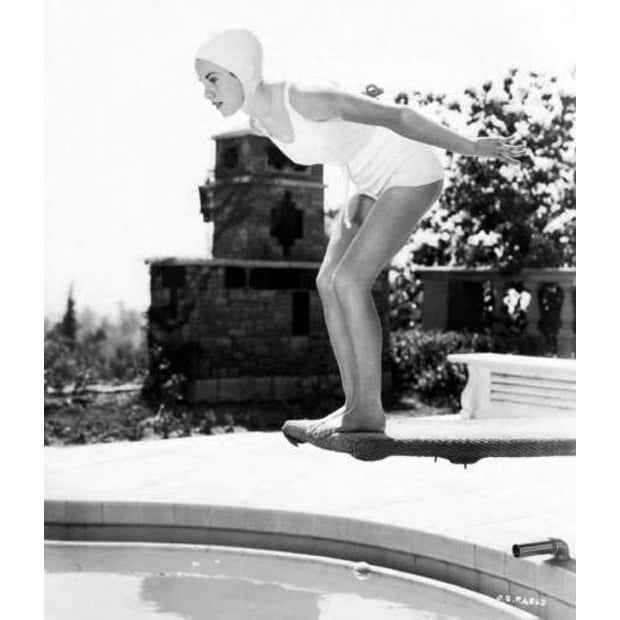 Deanna Durbin - Diving Board Photo Print (8 x 10) - Item DAP16301 Image 1