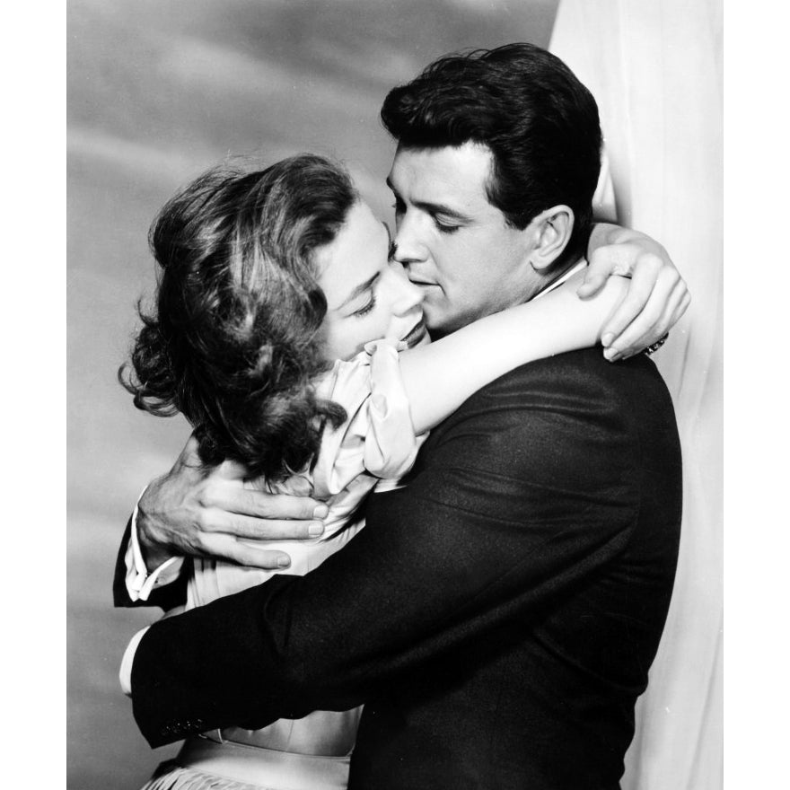 Rock Hudson and Lauren Bacall - Over The Shoulder Hug Photo Print (8 x 10) - Item DAP17408 Image 1