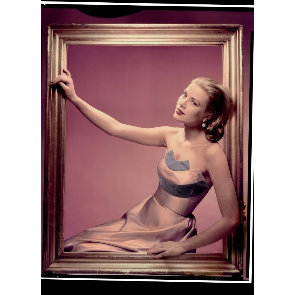 Grace Kelly - Sitting in Frame Photo Print (8 x 10) - Item DAP18216 Image 1