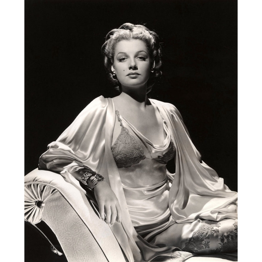 Ann Sheridan - Poised Photo Print (8 x 10) - Item DAP1870 Image 1