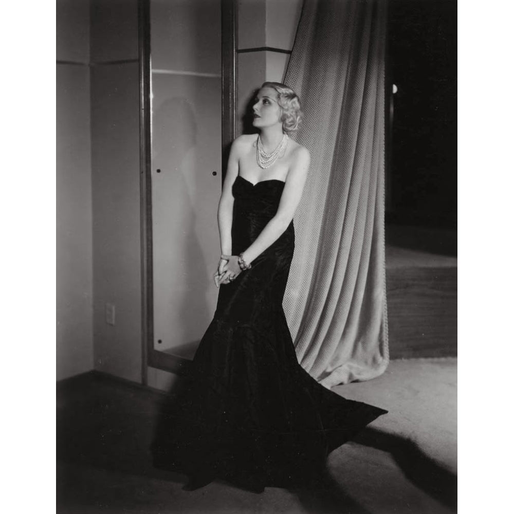 Mary Pickford - Black Gown Photo Print (8 x 10) - Item DAP18857 Image 1