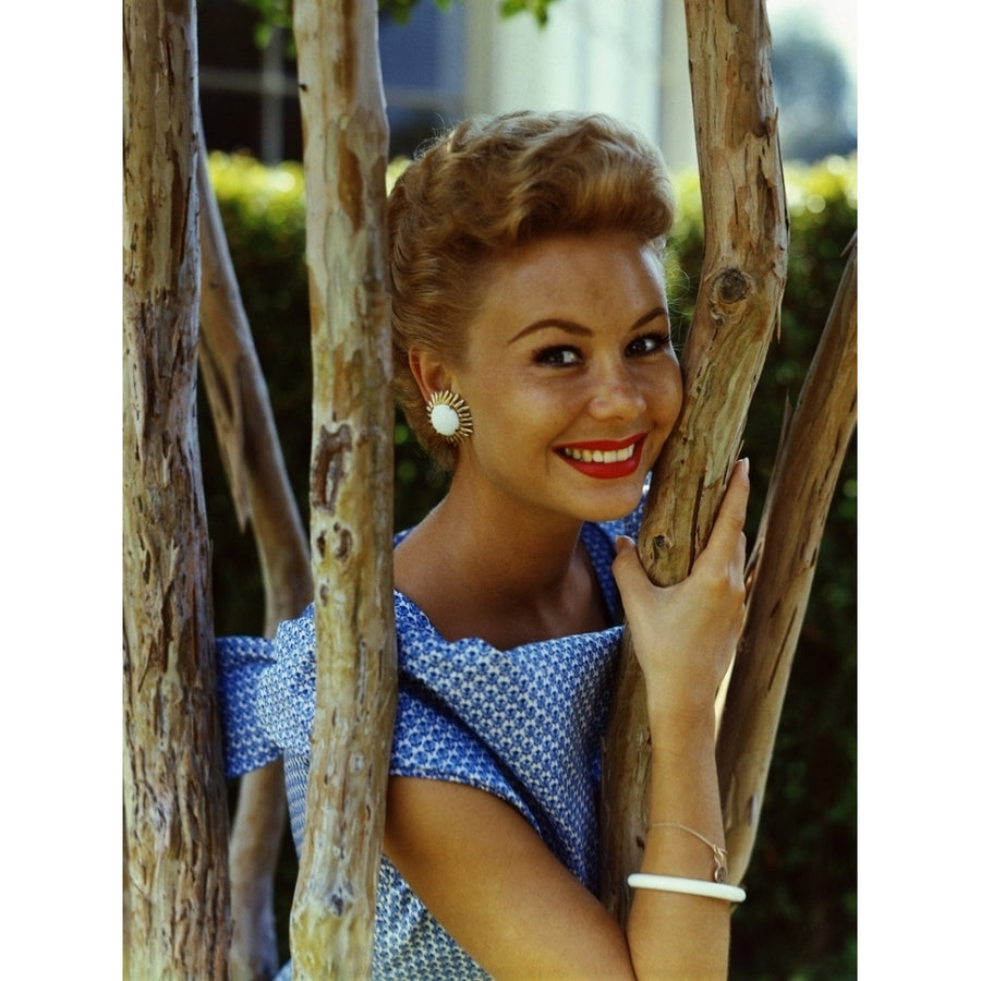 Mitzi Gaynor - In Tree Photo Print (8 x 10) - Item DAP18998 Image 1