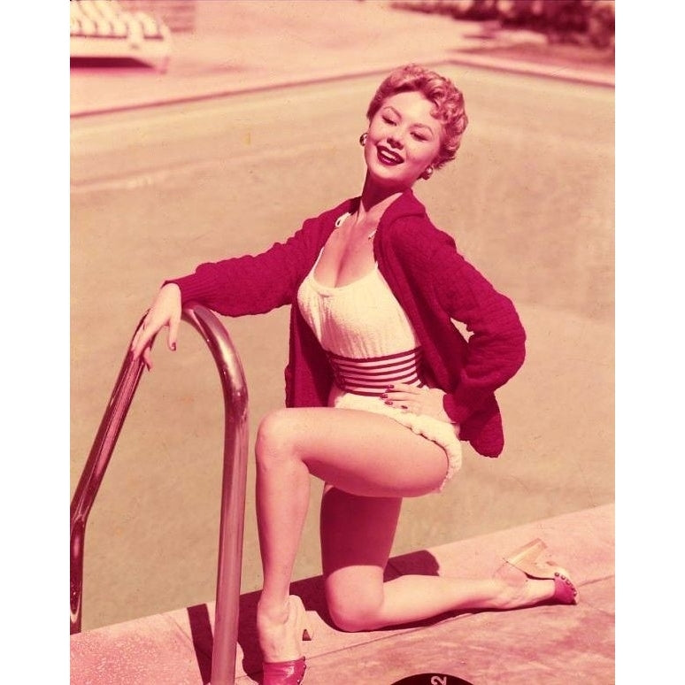 Mitzi Gaynor - Kneeling Poolside Photo Print (8 x 10) - Item DAP19080 Image 1