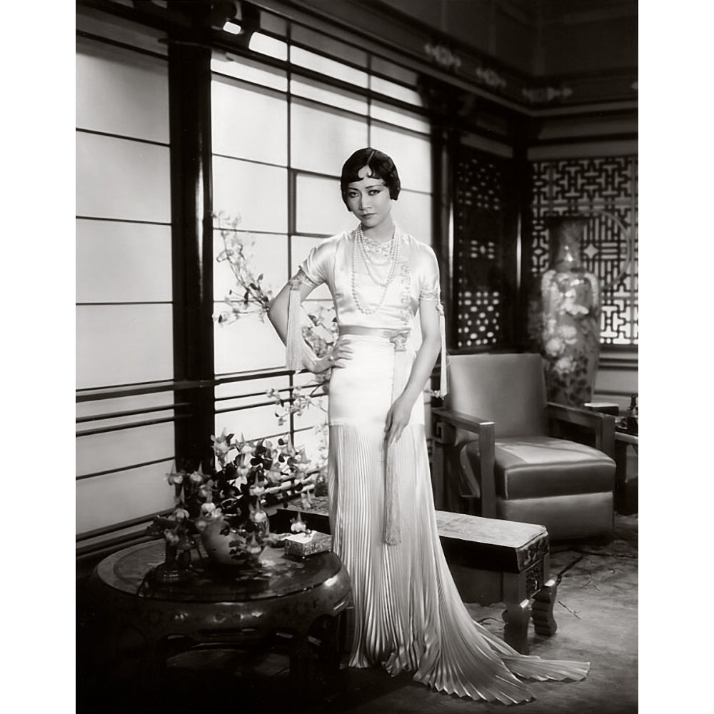 Anna May Wong - White Dress Photo Print (8 x 10) - Item DAP1987 Image 1