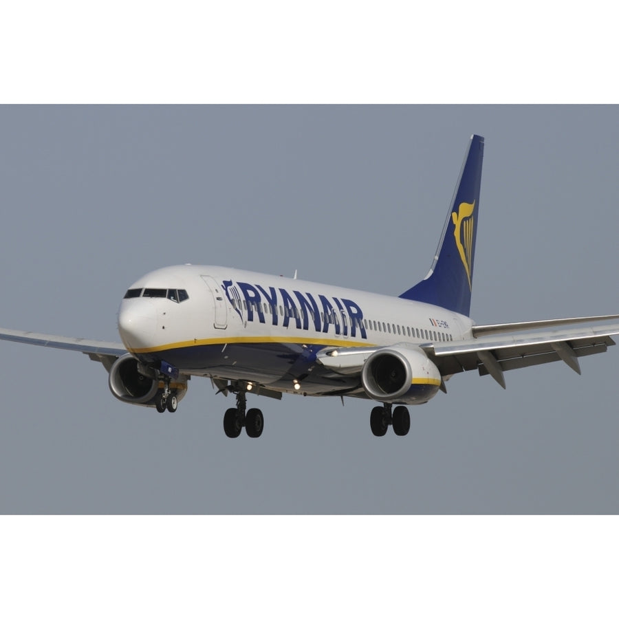 Boeing 737 from Ryanair airlines prepares for landing Poster Print (8 x 10) Image 1