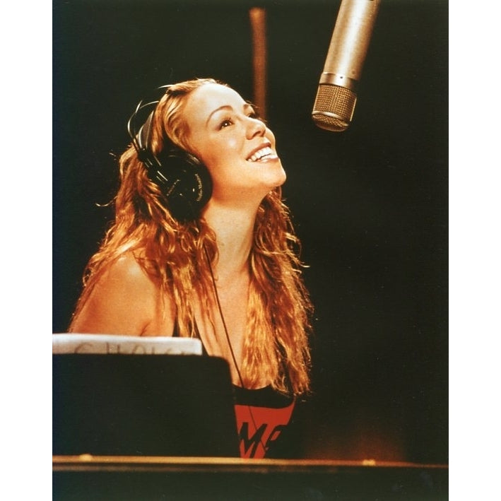 Mariah Carey Photo - Singing in the Studio (8 x 10) - Item PIC192 Image 1