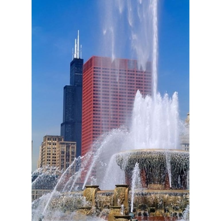 Buckingham Fountain Chicago Illinois Poster Print by Panoramic Images (12 x 17) Image 1