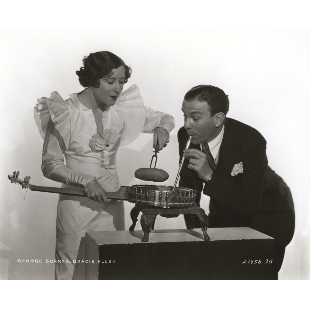 George Burns and Gracie Allen cooking in a banjo Photo Print Image 1