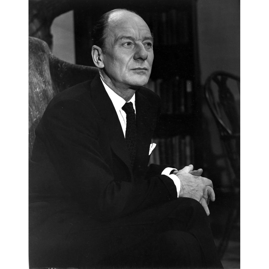 John Gielgud wearing a suit Photo Print Image 1