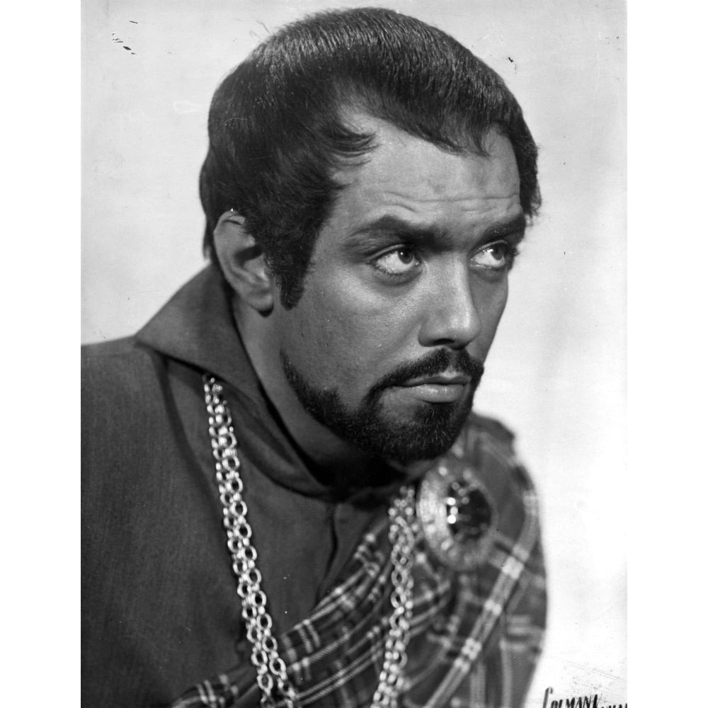 Pernell Roberts with a beard and a necklace Photo Print Image 1