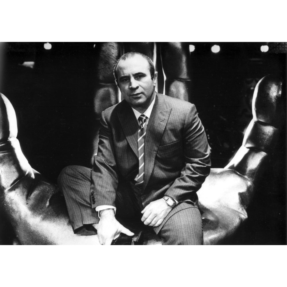 Bob Hoskins wearing a suit in a hand sculpture Photo Print Image 1