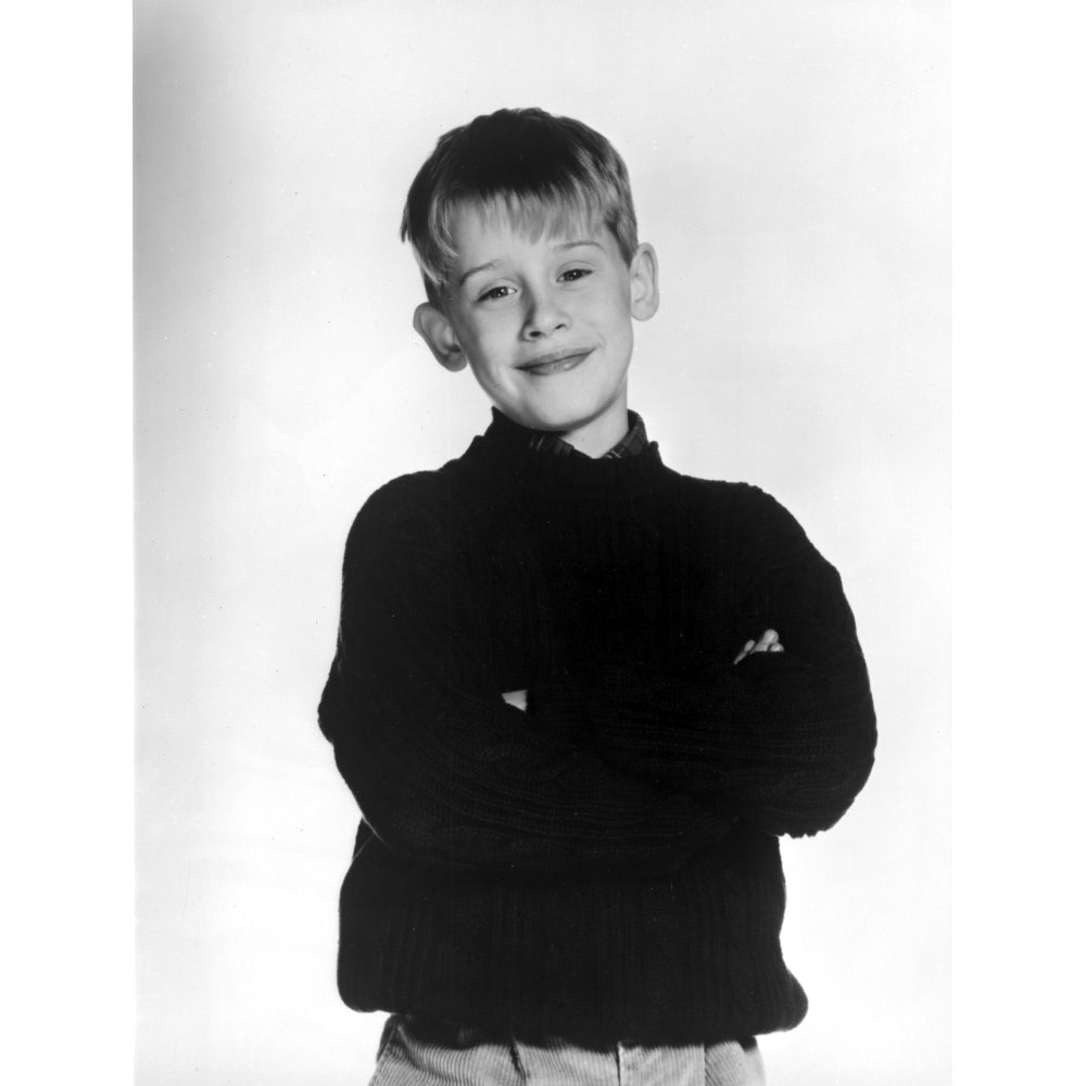 Publicity still of Macaulay Culkin for Home Alone 2 Photo Print Image 1