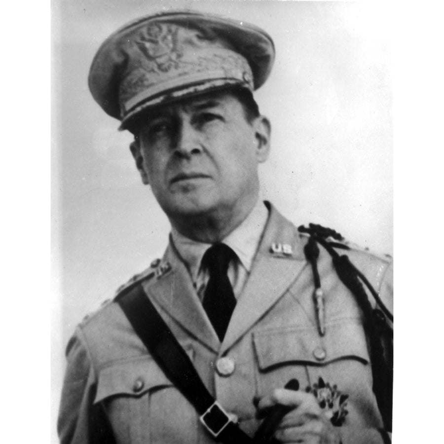 Douglas MacArthur in military uniform Photo Print Image 1