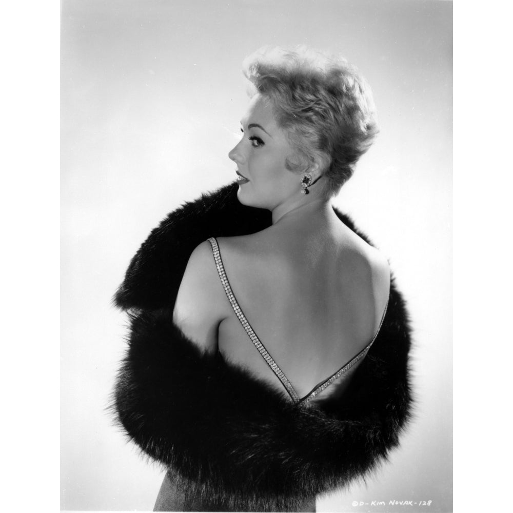 Kim Novak wearing a faux stole Photo Print Image 1