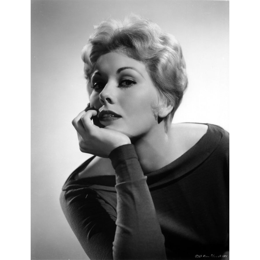 Kim Novak leaning Photo Print Image 1