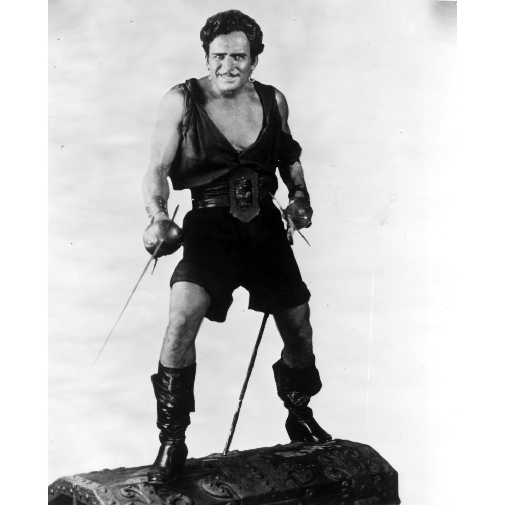 Douglas Fairbanks Sr. as the Black Pirate Photo Print Image 1